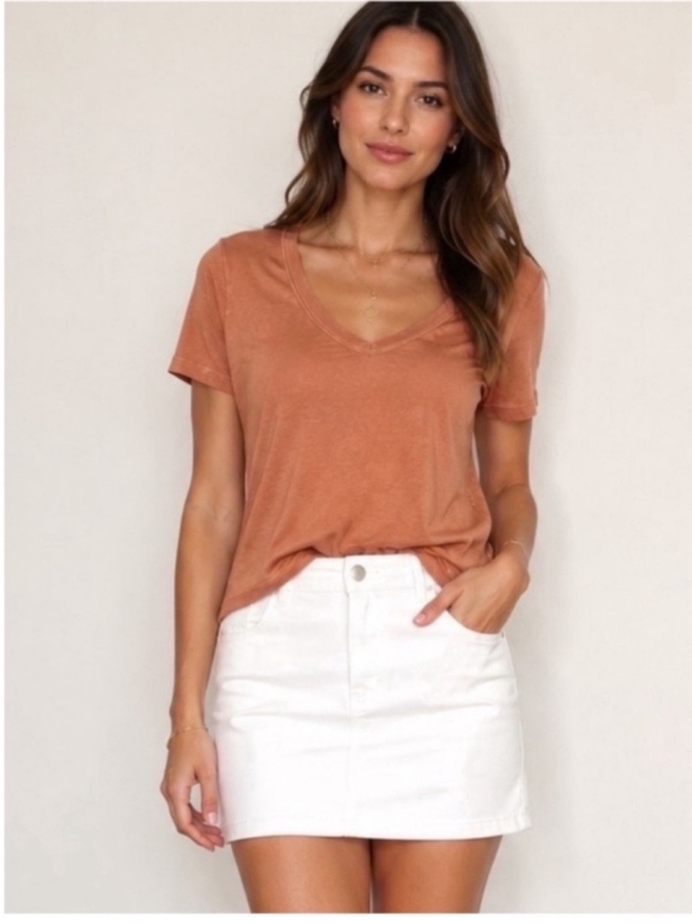 Aritzia Babaton V-neck Baseball hem Tee Pink Mauve Rose Cap Sleeve XS